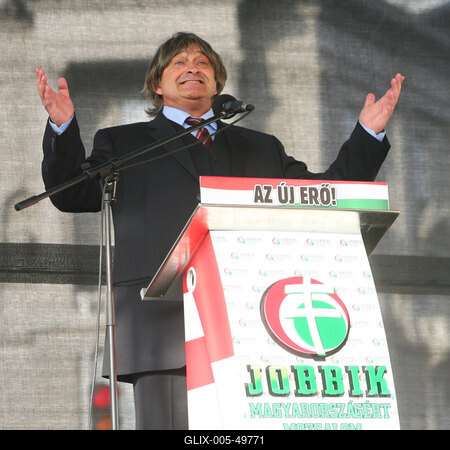 A Jobbik a Deák téren ünnepel-stock-foto