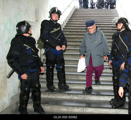 Hídblokád és tüntetés a belvárosban-stock-foto