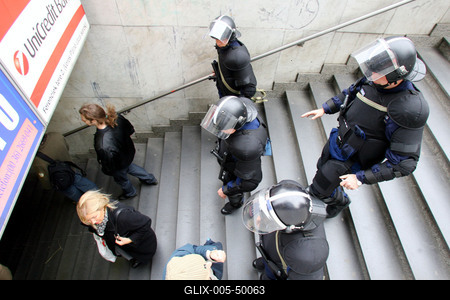 Hídblokád és tüntetés a belvárosban-stock-foto
