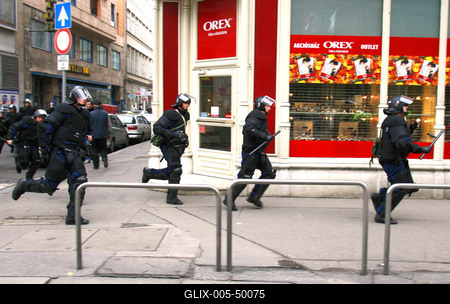 Hídblokád és tüntetés a belvárosban-stock-foto