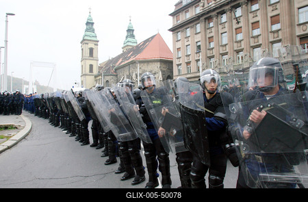 Hídblokád és tüntetés a belvárosban-stock-foto