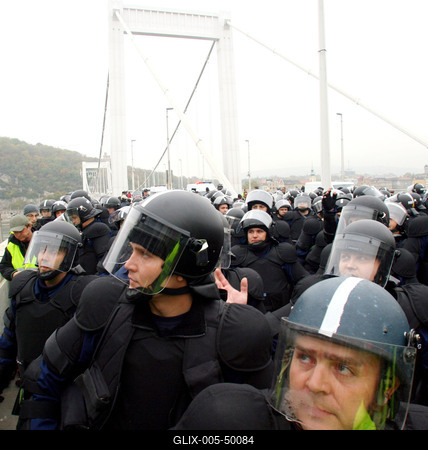Hídblokád és tüntetés a belvárosban-stock-foto