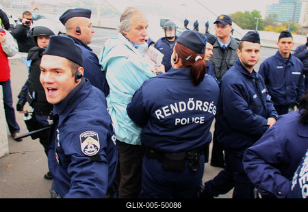 Hídblokád és tüntetés a belvárosban-stock-foto