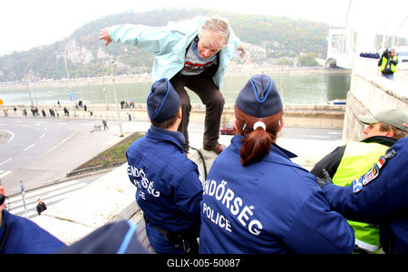 Hídblokád és tüntetés a belvárosban-stock-foto