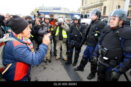 Hídblokád és tüntetés a belvárosban-stock-foto