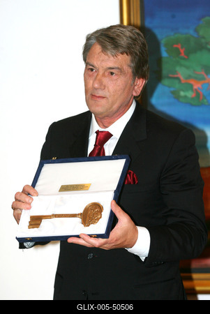 Viktor Juscsenko Budapesten-stock-foto