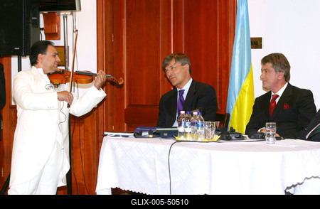 Viktor Juscsenko Budapesten-stock-foto
