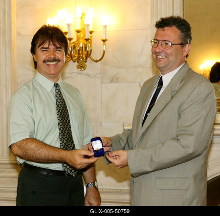 Maksa Zoltán kapta a Karinthy-emlékgyűrűt-stock-foto