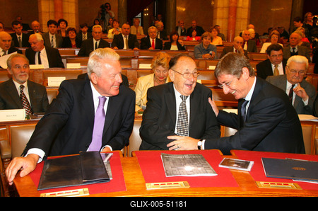 Az első tégla a berlini falból-stock-foto