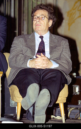 20 éves a Beszélő-stock-foto