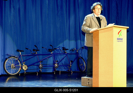 Konrád György író-stock-foto