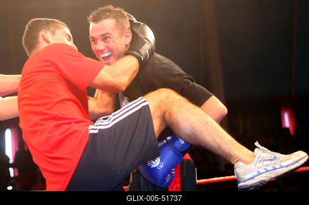 Sztárbox gála - senki sem úszta meg pofon nélkül!-stock-foto