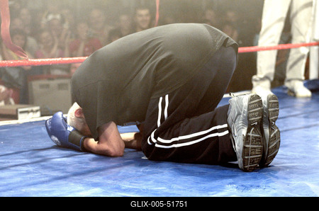 Sztárbox gála - senki sem úszta meg pofon nélkül!-stock-foto