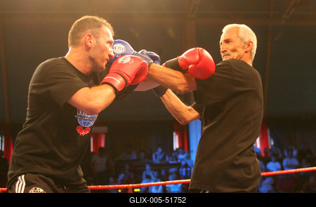 Sztárbox gála - senki sem úszta meg pofon nélkül!-stock-foto