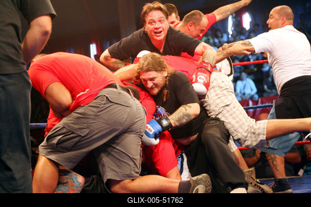 Sztárbox gála - senki sem úszta meg pofon nélkül!-stock-foto