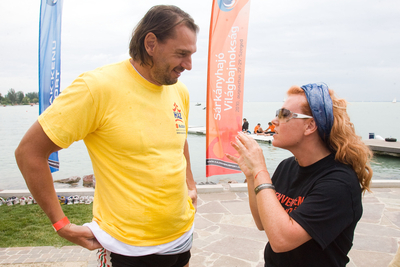 Sárkányhajó verseny-stock-foto