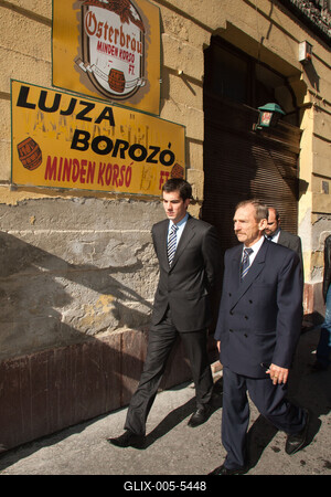 A belügyminiszter a VIII. kerületbe látogatott-stock-foto