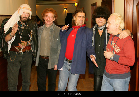 Újra koncertezik a Piramis-stock-foto