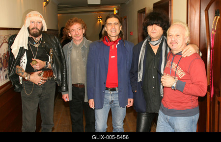 Újra koncertezik a Piramis-stock-foto