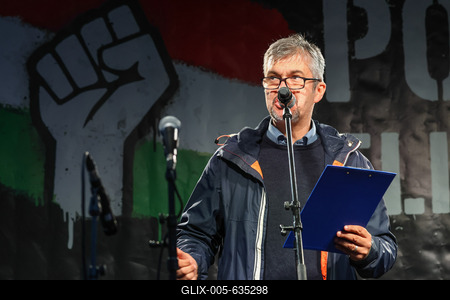 A Polg?ri Ellen?ll?s ?tlat szervezett t?ntet?s a Kossuth t?ren.A k?pen Hadh?zy ?kos.2025.10.05.Fot?:V?r?s Szil?rd-stock-foto