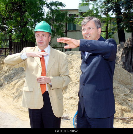 Persányi Miklós visszatérhet az állatkertbe-stock-foto