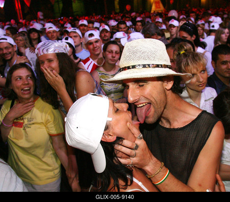 Csókrekord a Kossuth téren-stock-foto