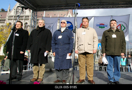 Tüntetés az egészségbiztosítási rendszer átalakítása ellen-stock-foto