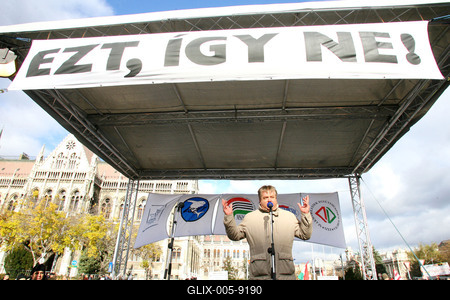 Tüntetés az egészségbiztosítási rendszer átalakítása ellen-stock-foto