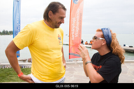 Sárkányhajó verseny-stock-foto