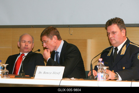 Évet értékeltek a rendőrök-stock-foto