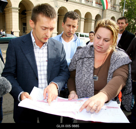 Rogán Antal a Kossuth téren tájékozódott-stock-foto