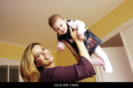 Etter Dalma és kislánya-stock-foto