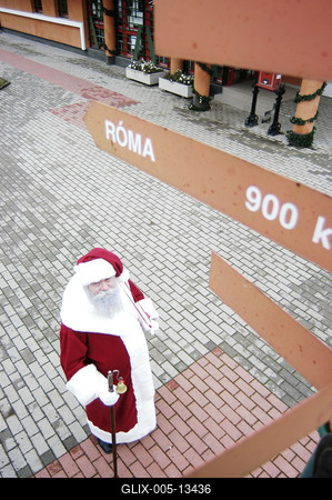 A nagykarácsonyi Mikulás-stock-foto