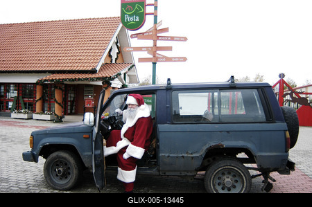 A nagykarácsonyi Mikulás-stock-foto