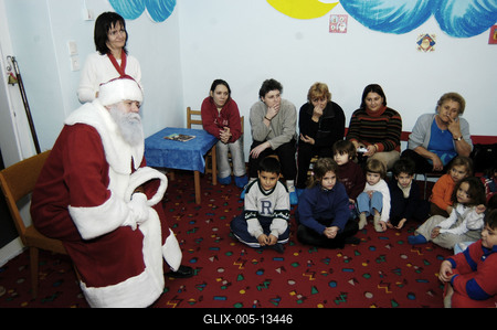 A nagykarácsonyi Mikulás-stock-foto