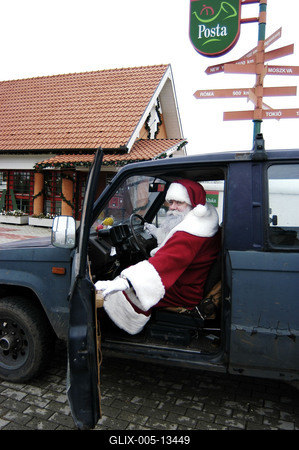 A nagykarácsonyi Mikulás-stock-foto