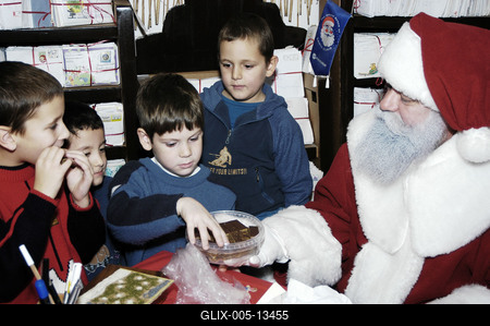 A nagykarácsonyi Mikulás-stock-foto