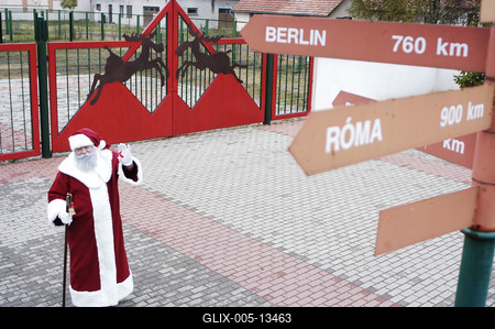 A nagykarácsonyi Mikulás-stock-foto