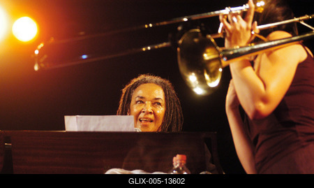 Rhoda Scott koncertje az A38 hajón-stock-foto