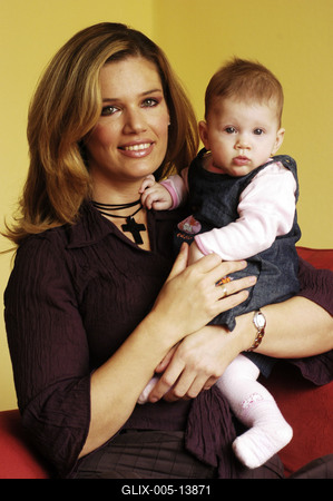 Etter Dalma és kislánya-stock-foto