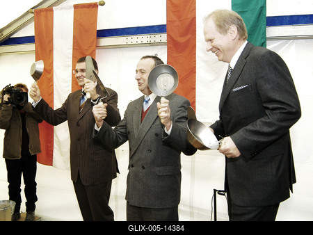 Elhelyezték az M6-os alapkövét-stock-foto