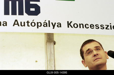 Elhelyezték az M6-os alapkövét-stock-foto