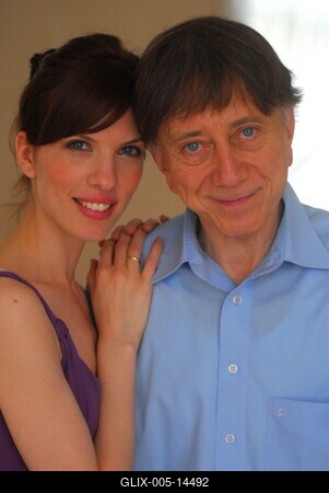 Tunyogi Henriett és Vásáry Tamás-stock-foto