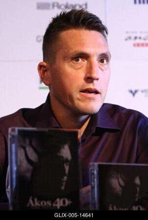 Ákos 40+ sajtótájékoztató-stock-foto