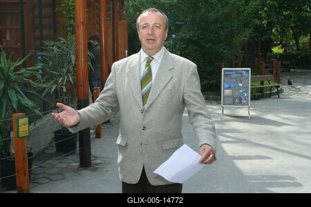 Budapestre érkezett a komodói sárkány-stock-foto