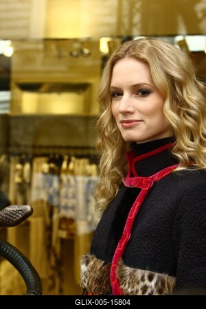 Roberto Cavalli Divatház nyílt az Andrássy úton-stock-foto