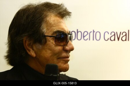 Roberto Cavalli Divatház nyílt az Andrássy úton-stock-foto