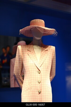 Kiállítás Diana hercegnő személyes tárgyaiból-stock-foto