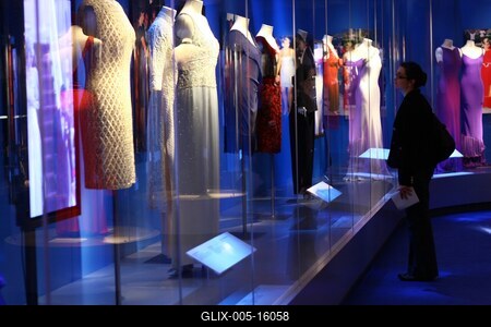 Kiállítás Diana hercegnő személyes tárgyaiból-stock-foto