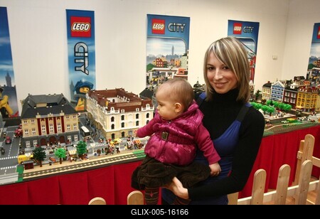 LEGO Fesztivál a Duna Plázában-stock-foto